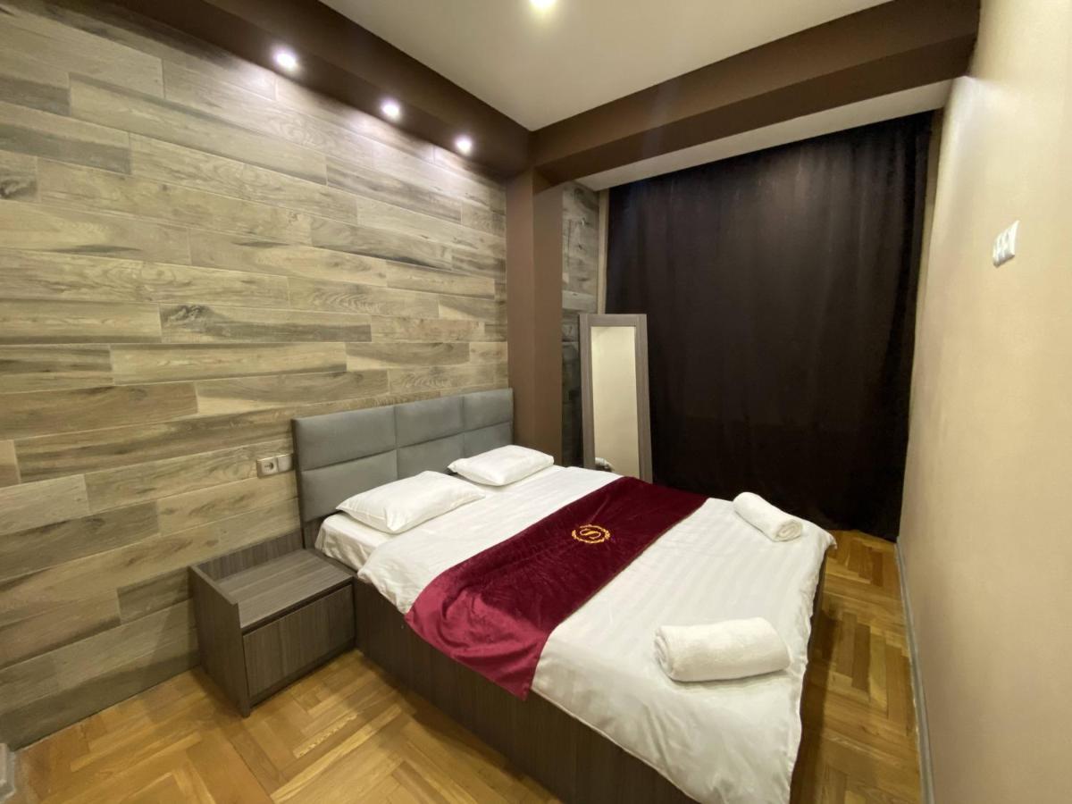 Superior Apartment On Kostava Tbiliszi Kültér fotó
