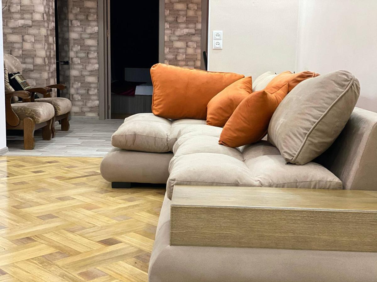 Superior Apartment On Kostava Tbiliszi Kültér fotó