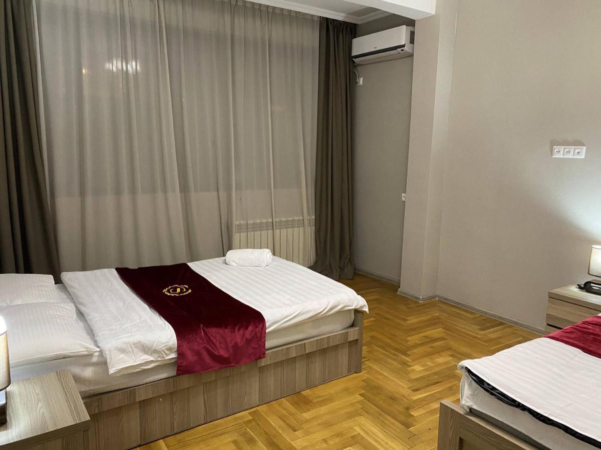 Superior Apartment On Kostava Tbiliszi Kültér fotó